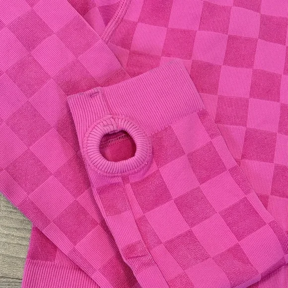 JoyLab Pink Checkered Crop Top - Picture 2 of 3